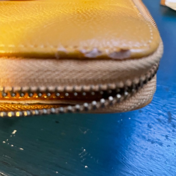 Wallet - Picture 4 of 7